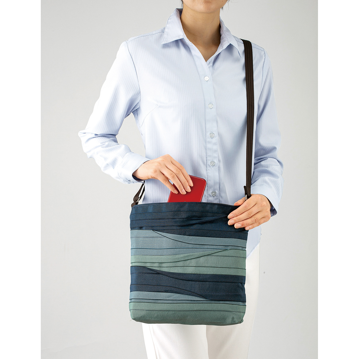 ＜笹井源商店＞たたみ縁ショルダーバッグ