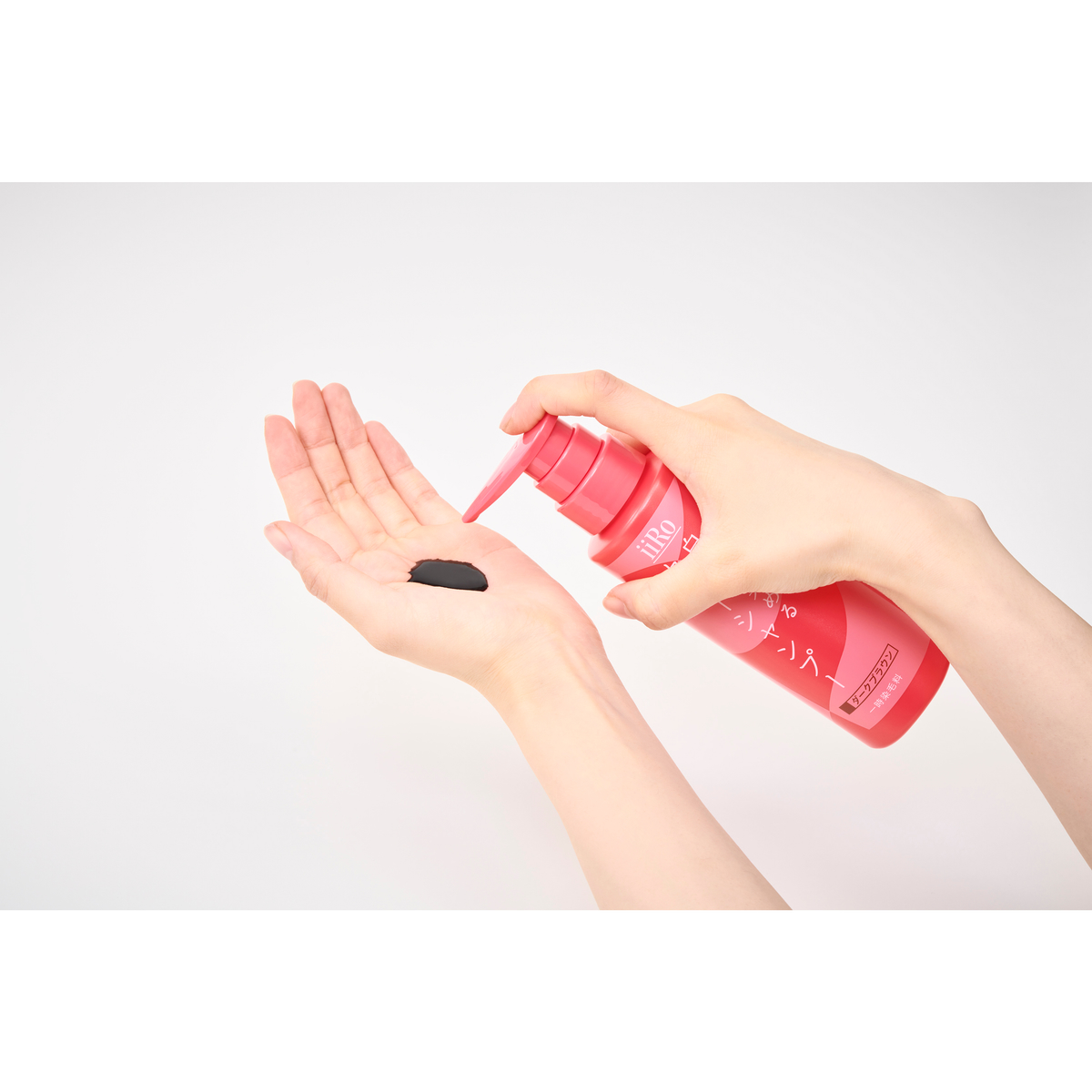 イーロ　白髪を染めるカラーシャンプー　（男女兼用）