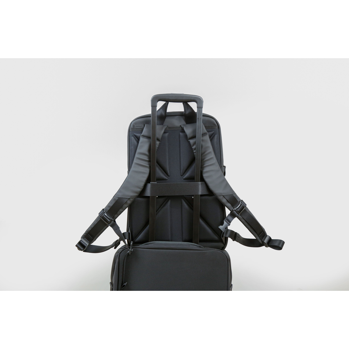 【ARTPHERE(アートフィアー)】ダレスリュック ネイビー