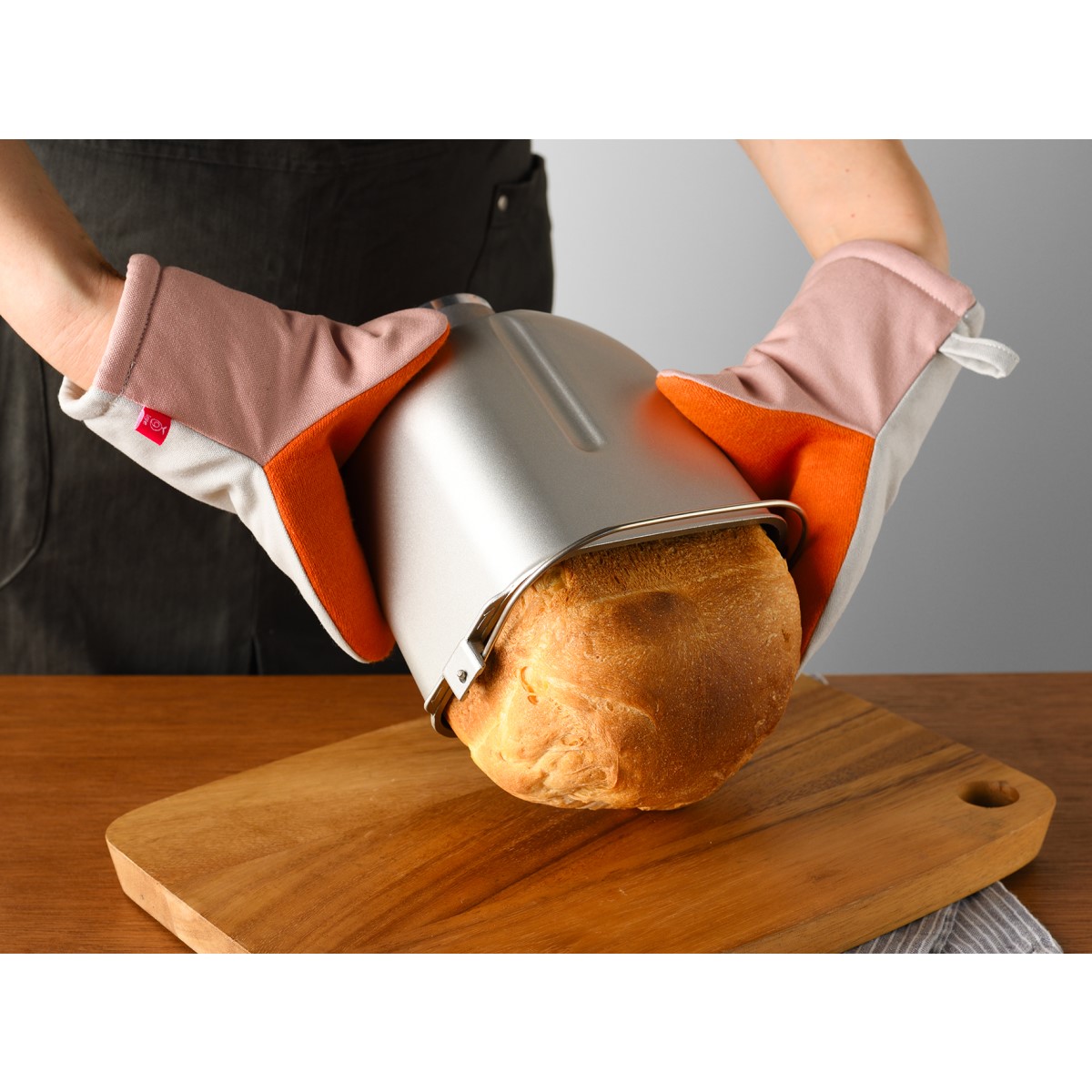 グッとつかめる耐熱ミトン