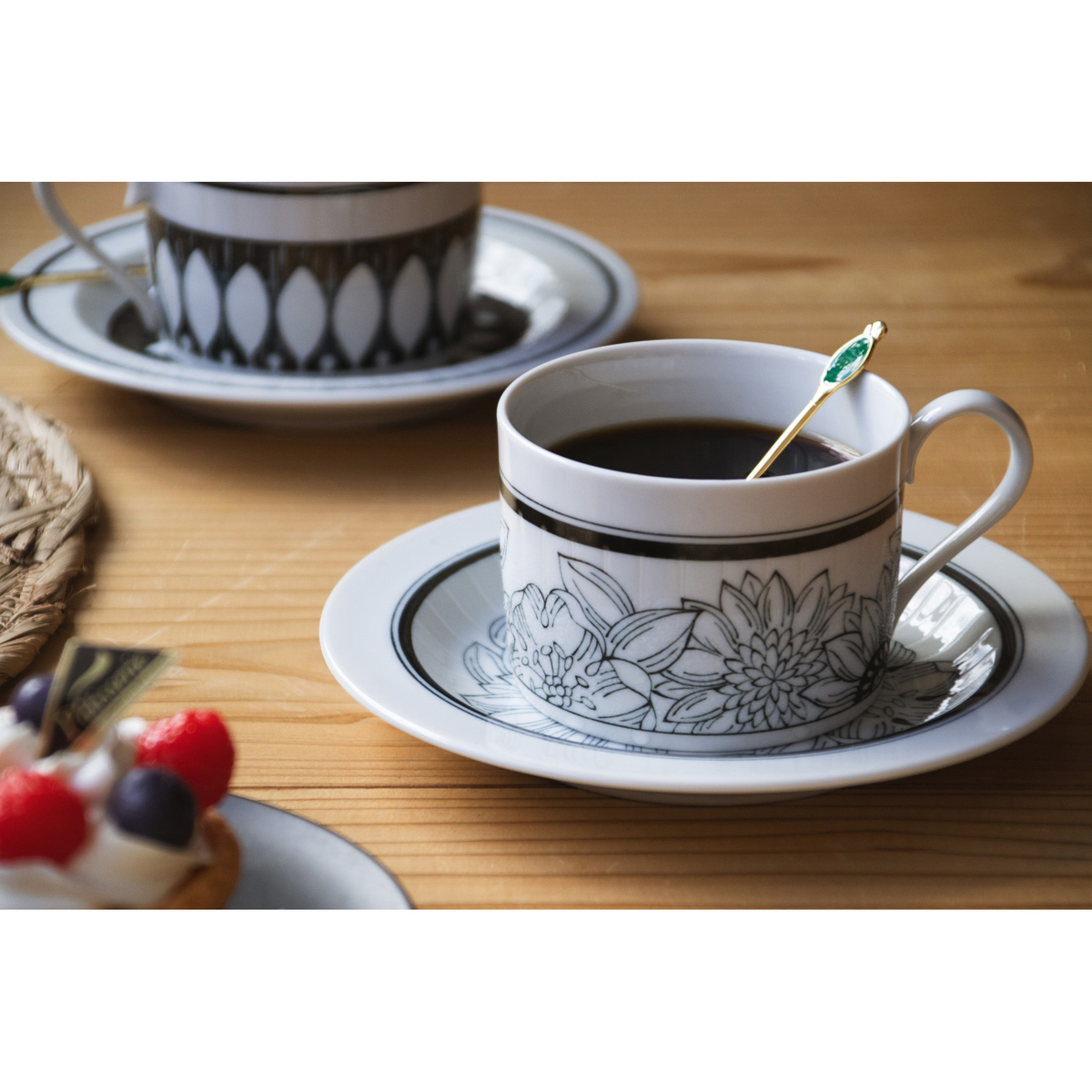 美濃焼 アンティコフラワー コーヒーカップ・ソーサー　2点セット