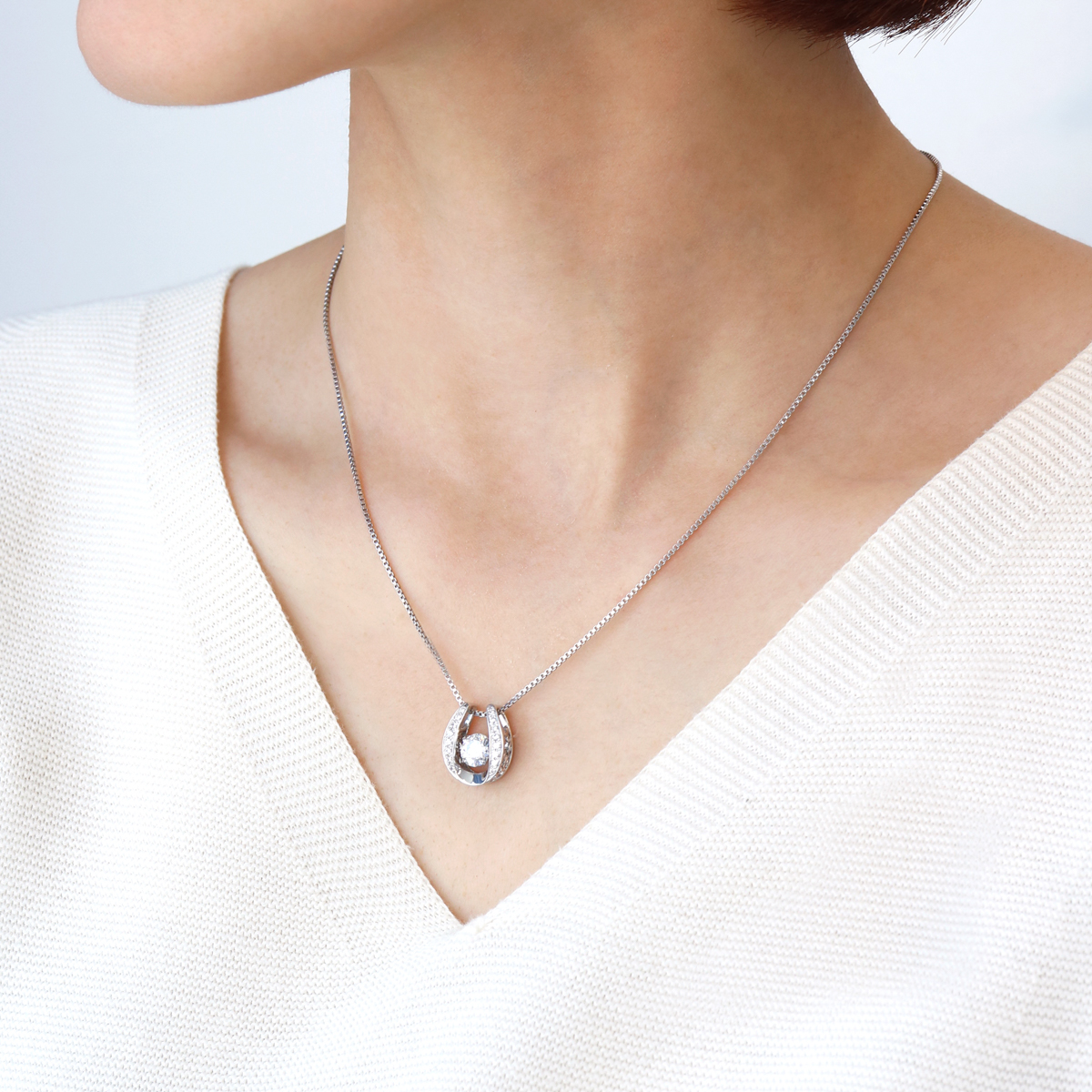 ダンシングストーン ロイヤルホースシュー ペンダント