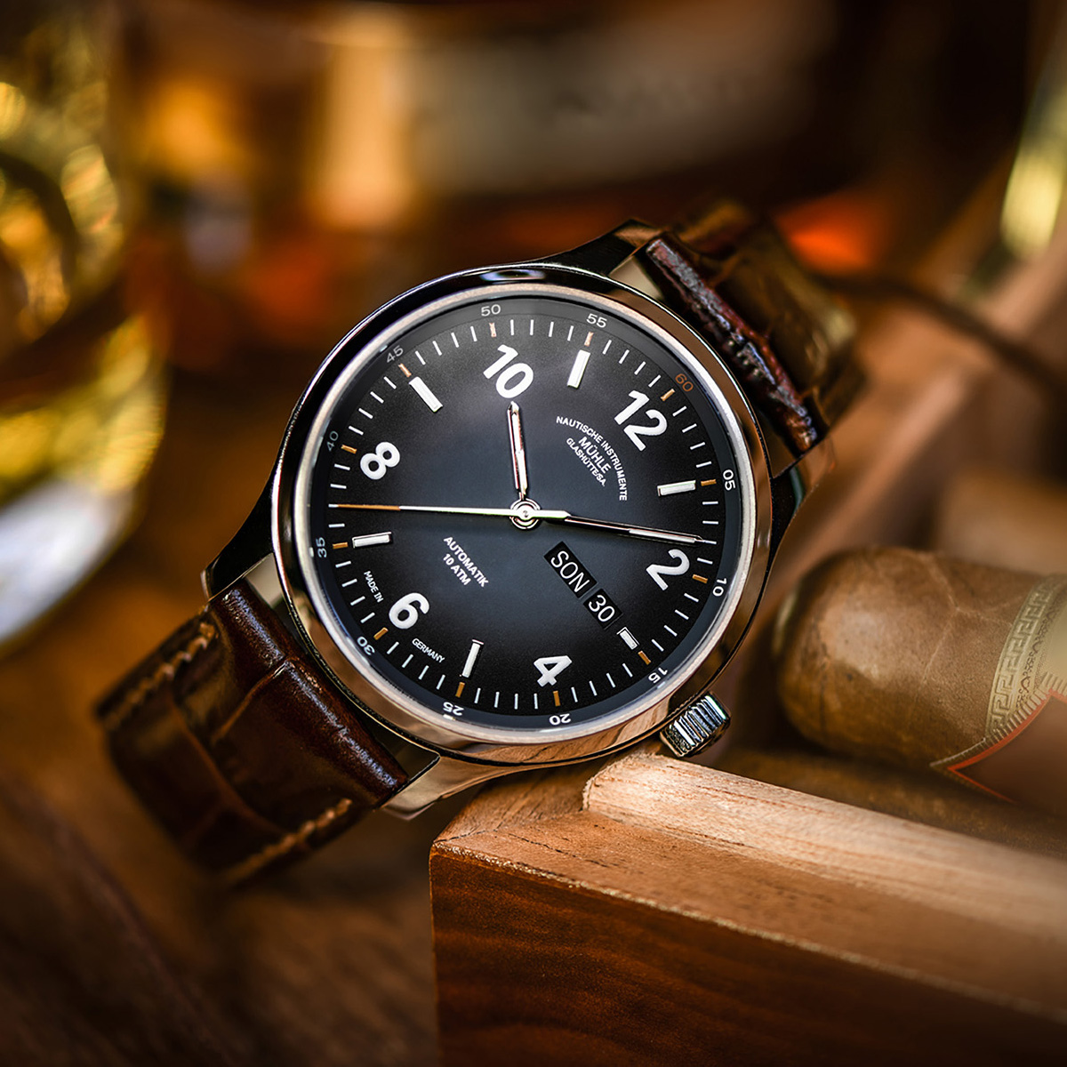Muhle Glashutte ミューレグラスヒュッテ 腕時計 Lunova Day/Date M1-43-26-LB-I
