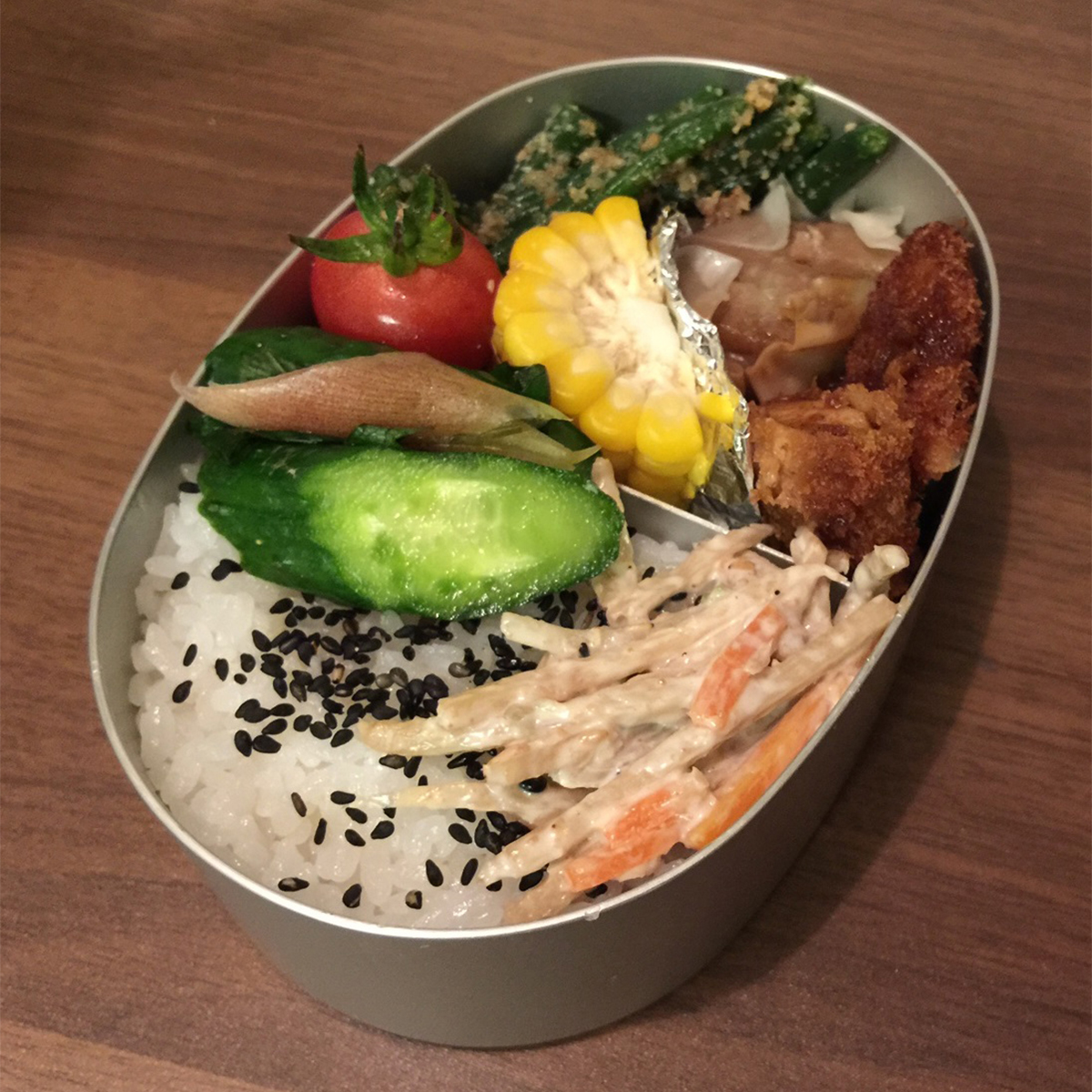 アルミ弁当箱小判型内フタ付L