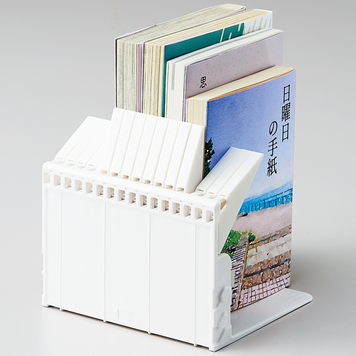 １冊でも倒れないブックスタンド　Ｍｅｄｉｕｍ　ホワイト