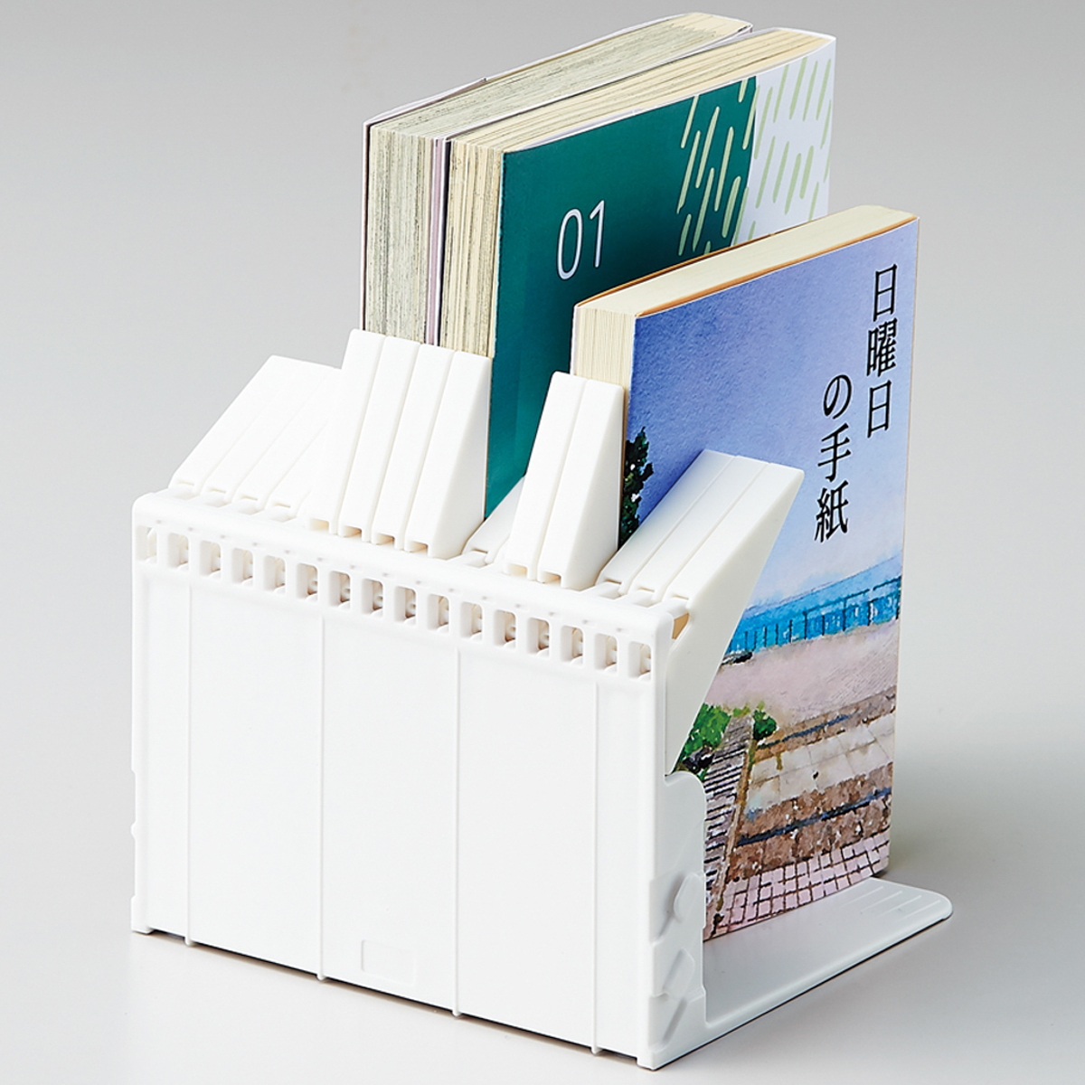 １冊でも倒れないブックスタンド　Ｍｅｄｉｕｍ　ホワイト