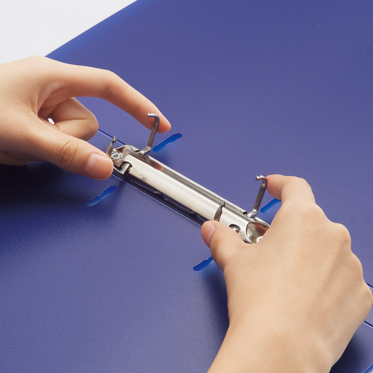 ＣＵＢＥ　ＦＩＺＺ　リングファイル＜ツイストリング　スマートスリム＞　ブルー