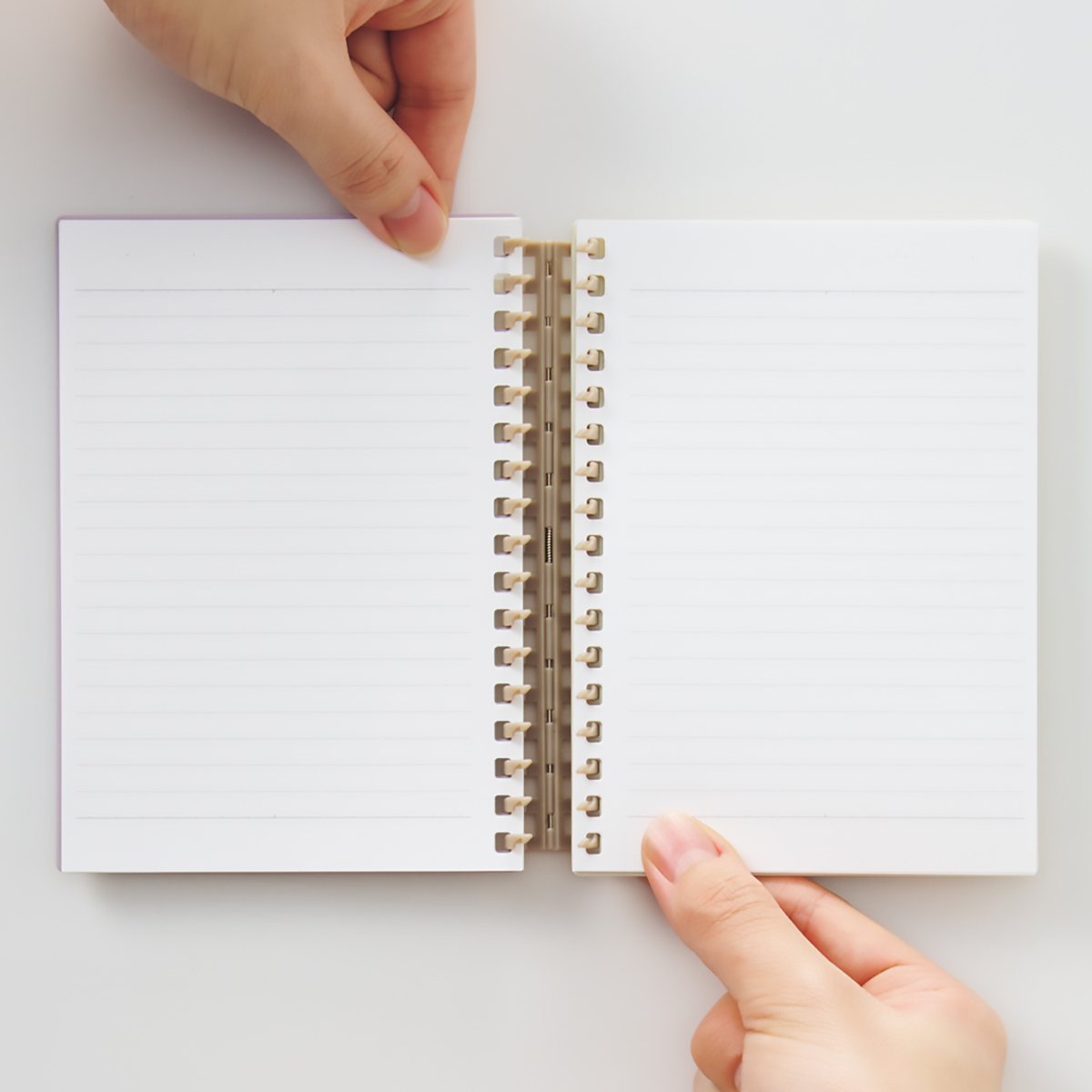 カスタマイズ　オープンリングノート　とじ具　オフホワイト
