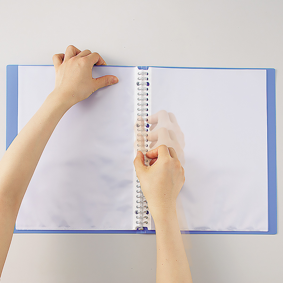 ＡＱＵＡ　ＤＲＯＰｓ　クリヤーブック＜ポケット交換タイプ＞　藍