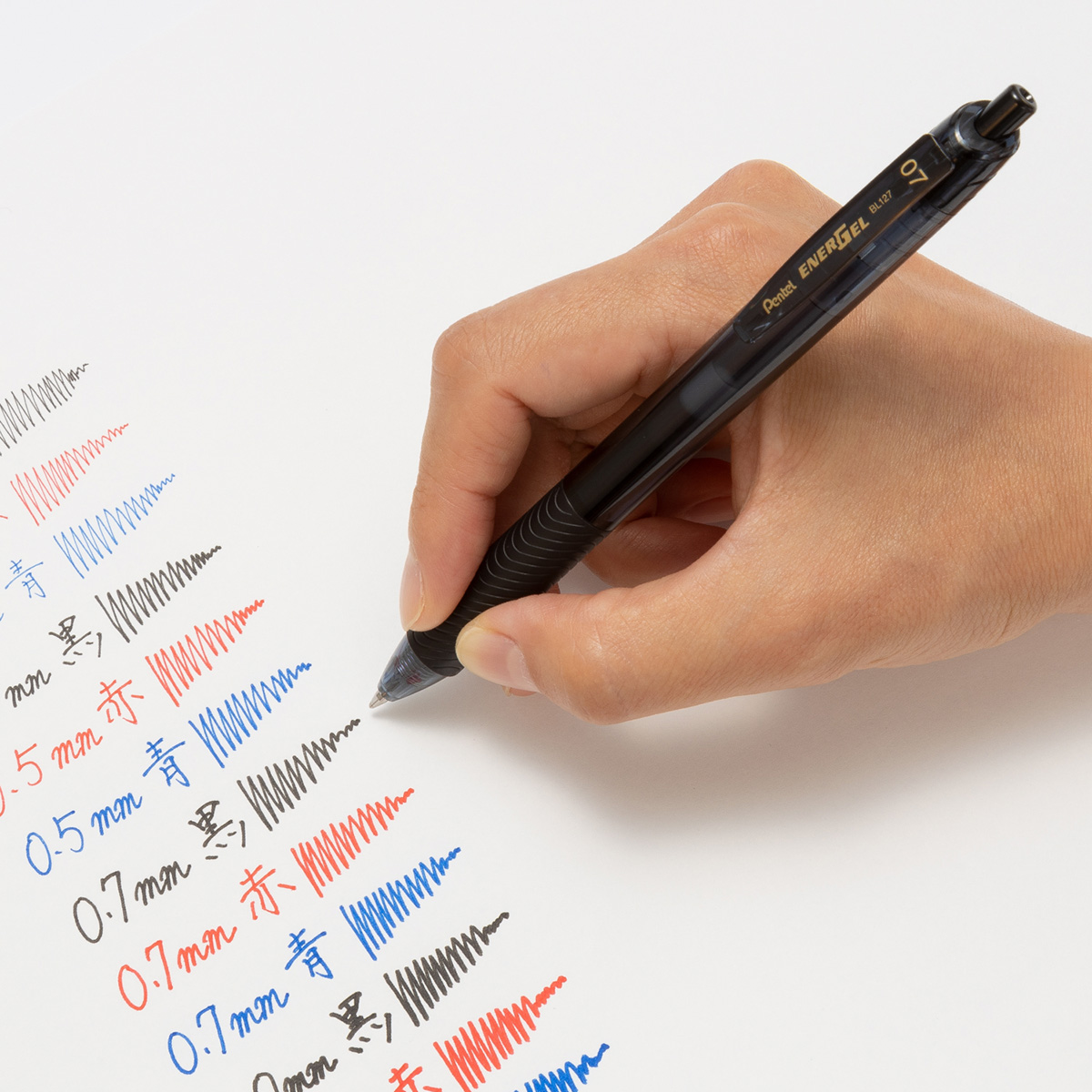 ぺんてる ゲルインキボールペン エナージェル エス 0.7mm 黒 BL127-A