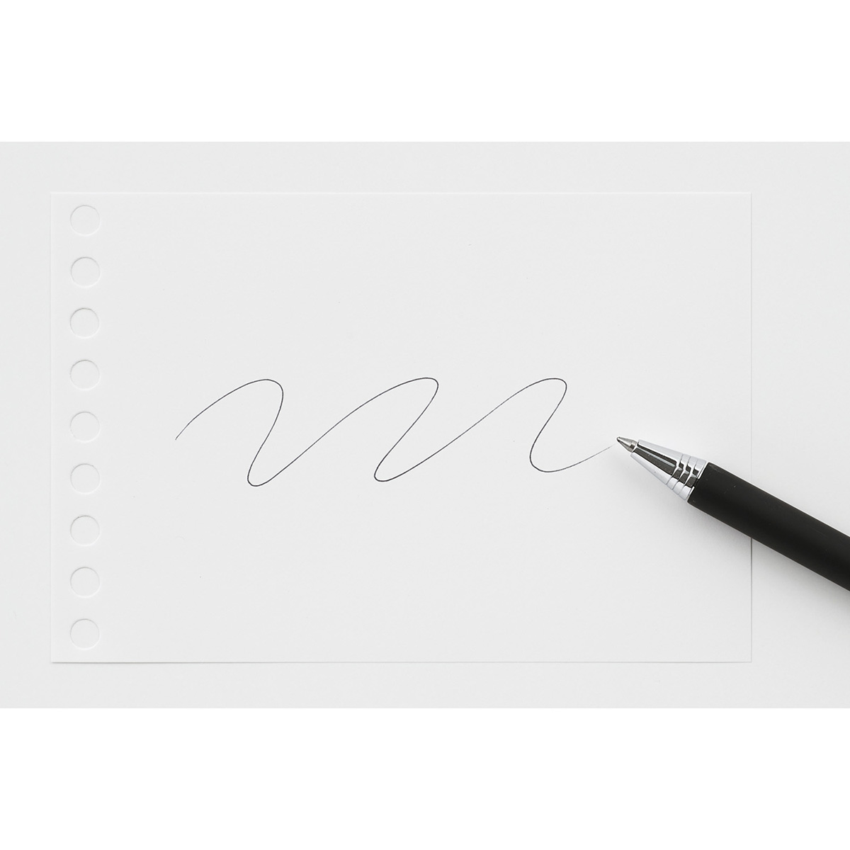 マルマン　ミニサイズ　ルーズリーフ　６ｍｍ罫　１００枚