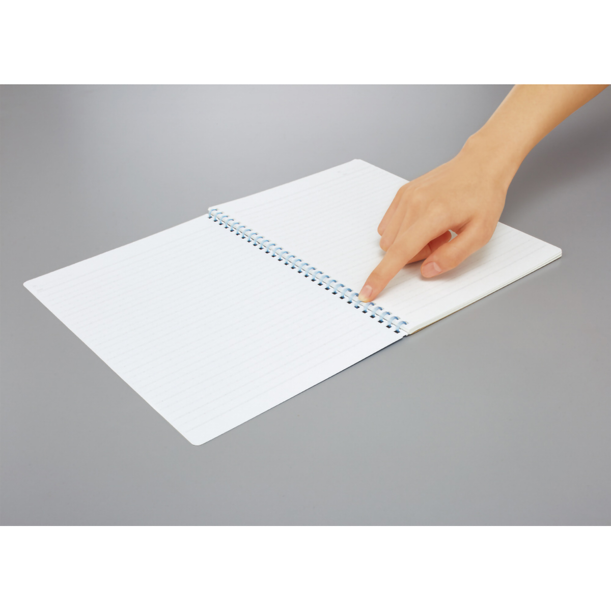 コクヨ　キャンパス　ソフトリングノート　Ｂ５　４０枚　ドット入／Ａ罫　青