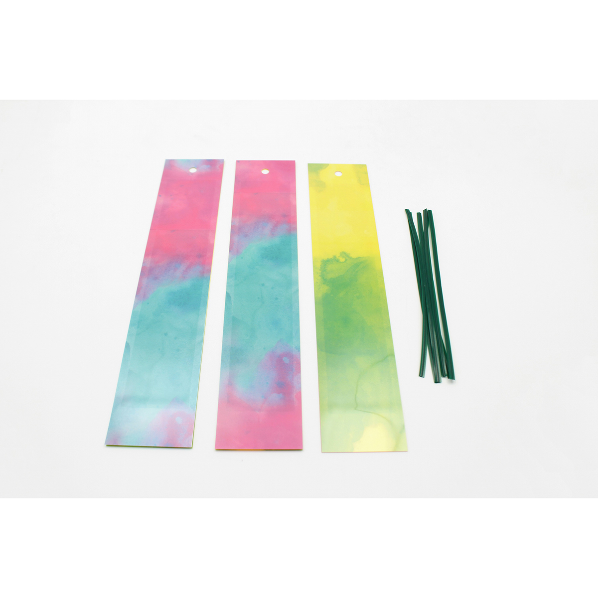 カモ井加工紙　虫とりシート　水彩　イエローグリーン＋マゼンタブルー　　３シート６枚入　ＨＳ１０４