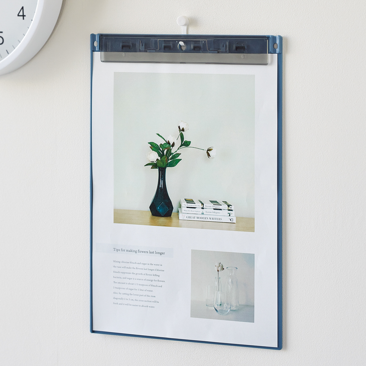 リヒトラブ　Ｍｕｔｕａｌ　超薄型クリップボード＜フック穴付＞　テラコッタオレンジ　Ａ４　２０枚収容