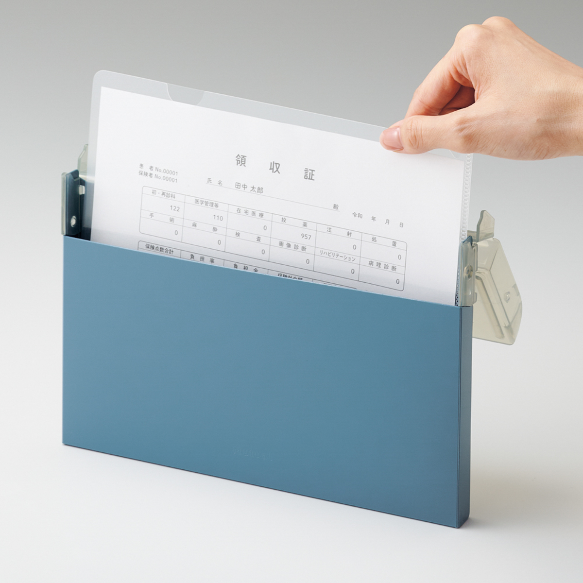 リヒトラブ　Ｍｕｔｕａｌ　コングレスケース　アイボリー　Ａ５・ヨコ　１５０枚収容