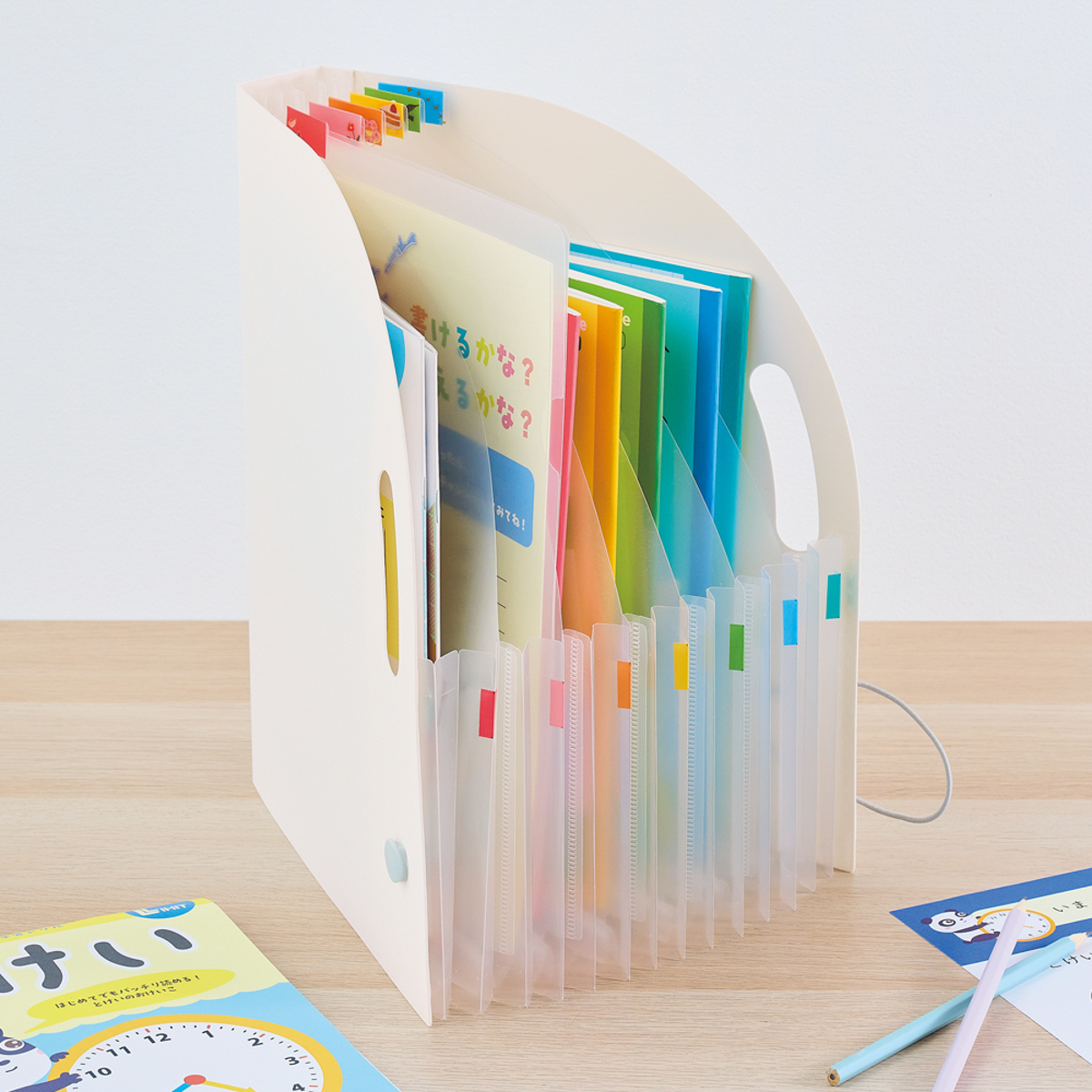 リヒトラブ　ｎｏｉｅ－ｓｔｙｌｅ　ドキュメントボックス　タテ　スリム　ホワイト　Ａ４　６仕切（７ポケット）