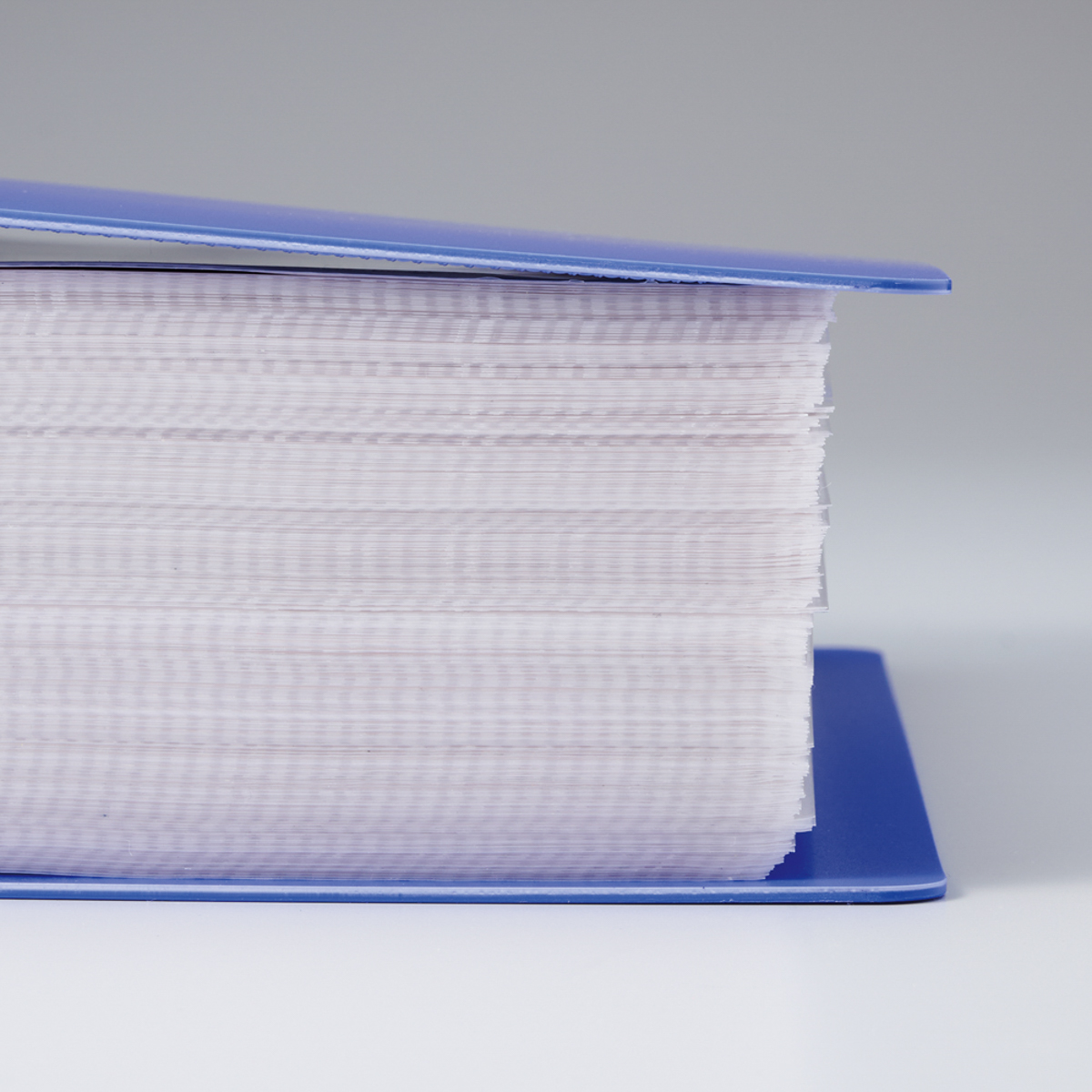 リヒトラブ　リクエスト　Ｄ型リングファイル　白　Ａ４　７５０枚収容