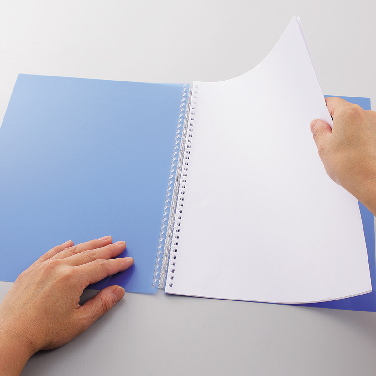 リヒトラブ　ツイストリング製本用とじ具　Ｂ５　２９穴　４本入　ノートリーフ４０枚収容