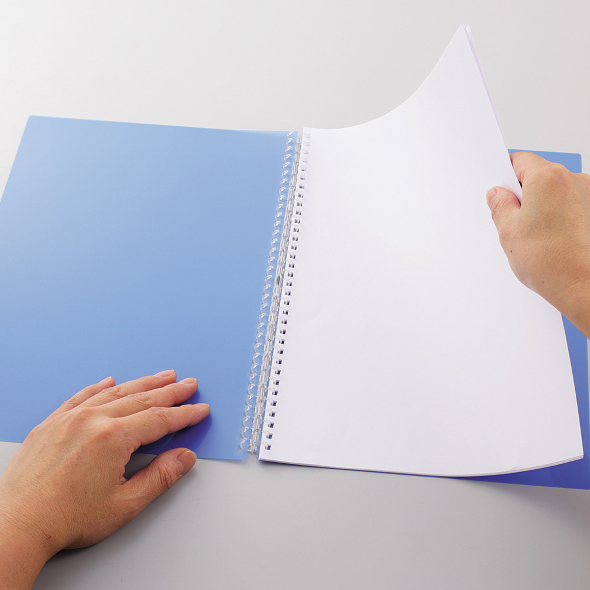 リヒトラブ　ツイストリング製本用とじ具　Ａ４　３４穴　４本入　ノートリーフ１００枚収容