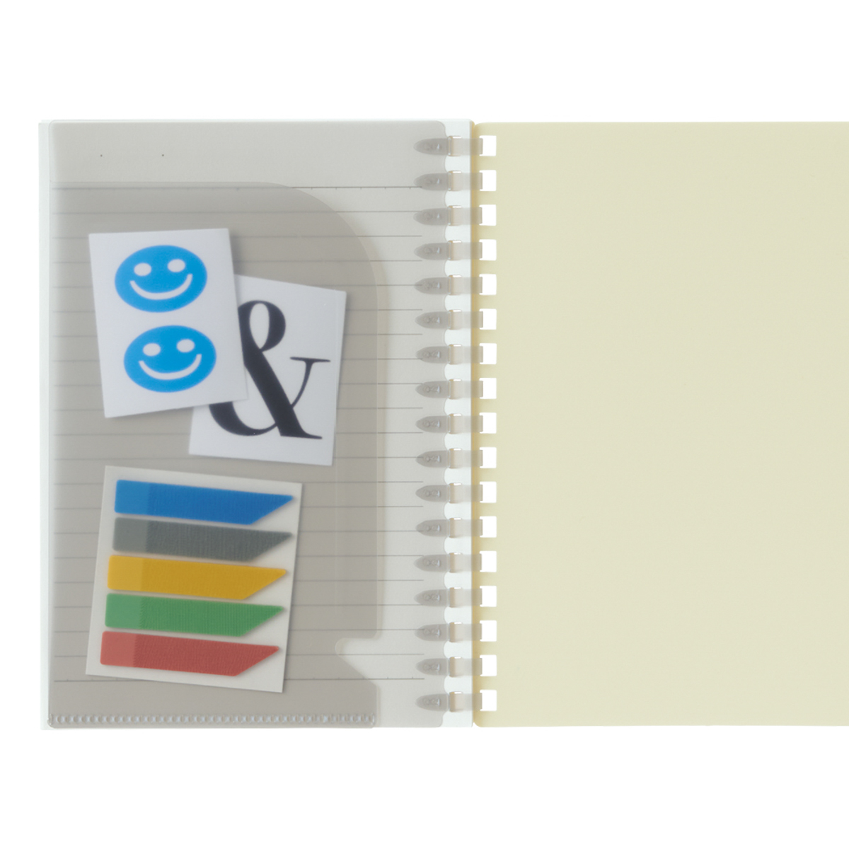 リヒトラブ　ソフィーチェノート　オフホワイト　Ａ６　リーフ３０枚