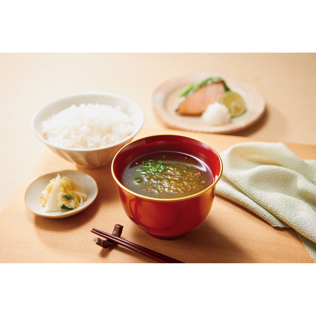 梅とろろ昆布汁