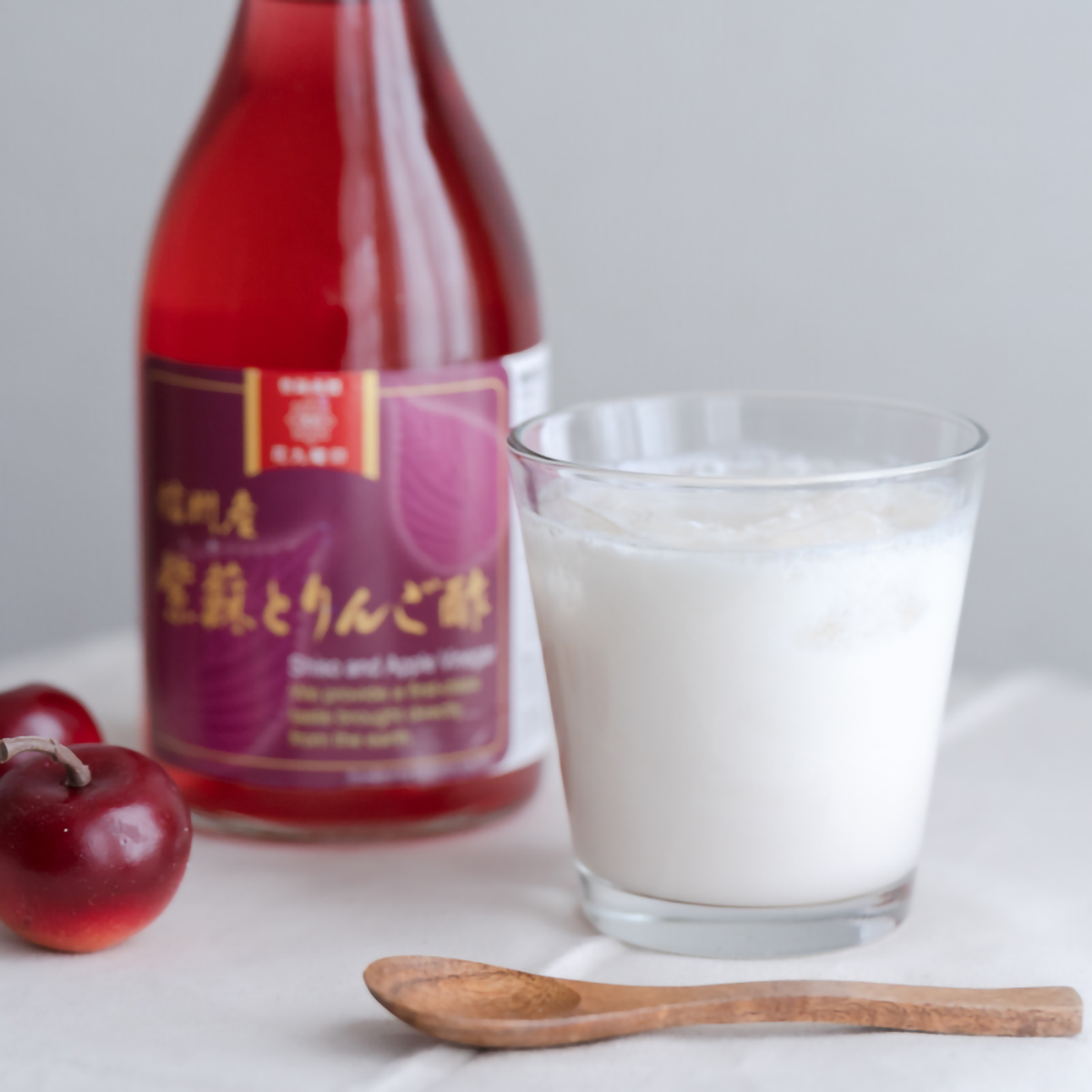 【原田商店】紫蘇とりんご酢　590g 261015