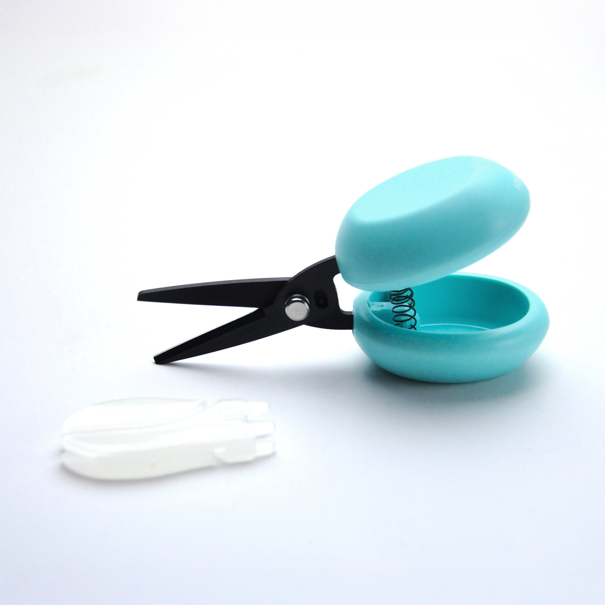 カスタ　ブルー