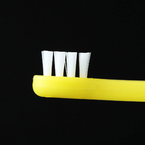 クリニカＫｉｄ’ｓハブラシ　０－２歳　１本