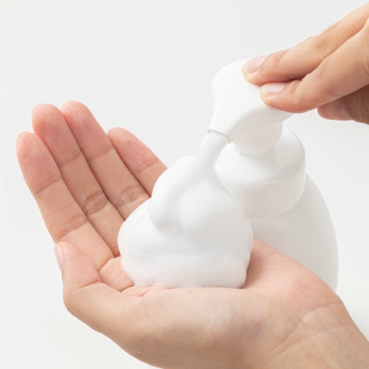 サナ　なめらか本舗　泡洗顔　ＮＣ（つめかえ用）　１８０ｍＬ