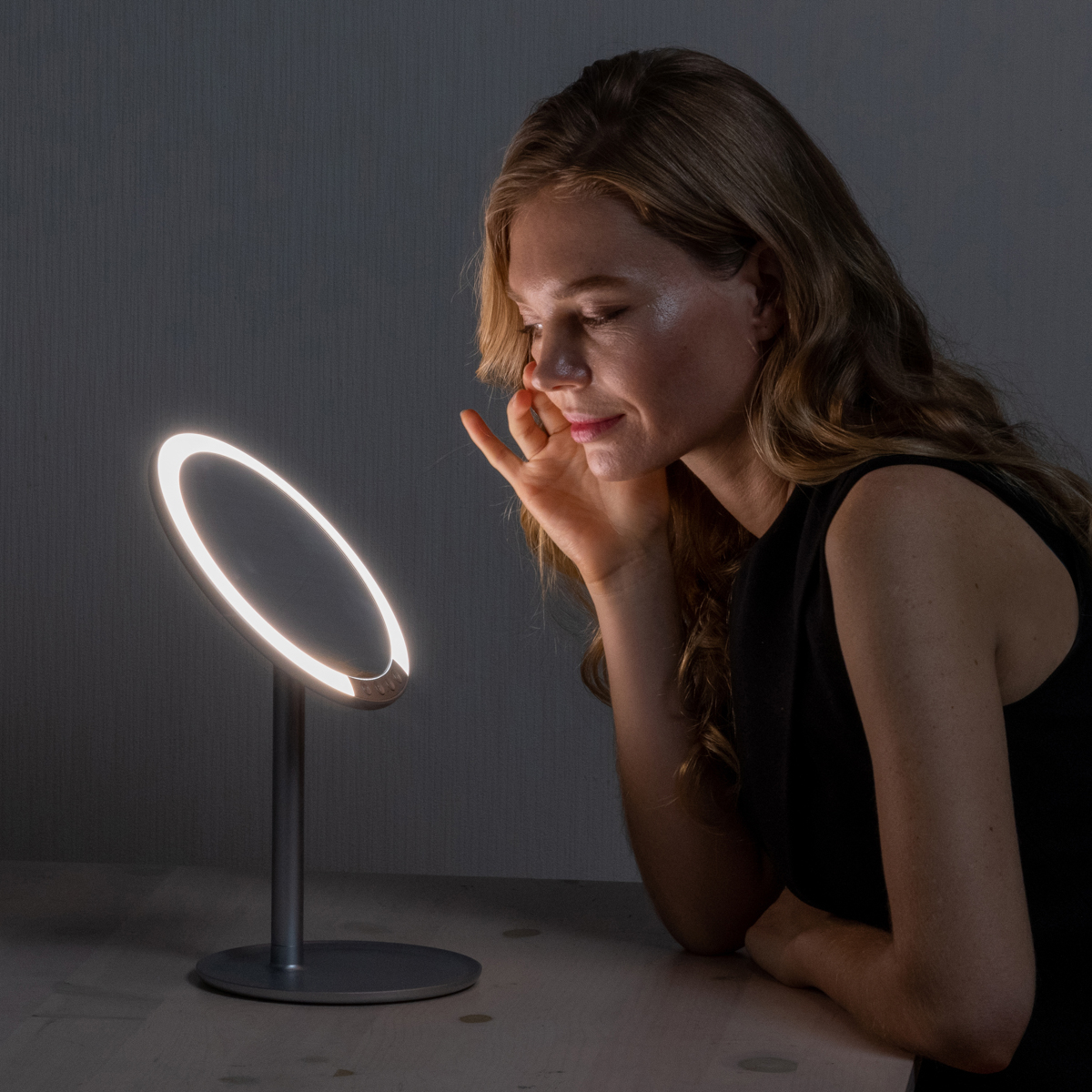 ナピュアLEDスタンドミラー