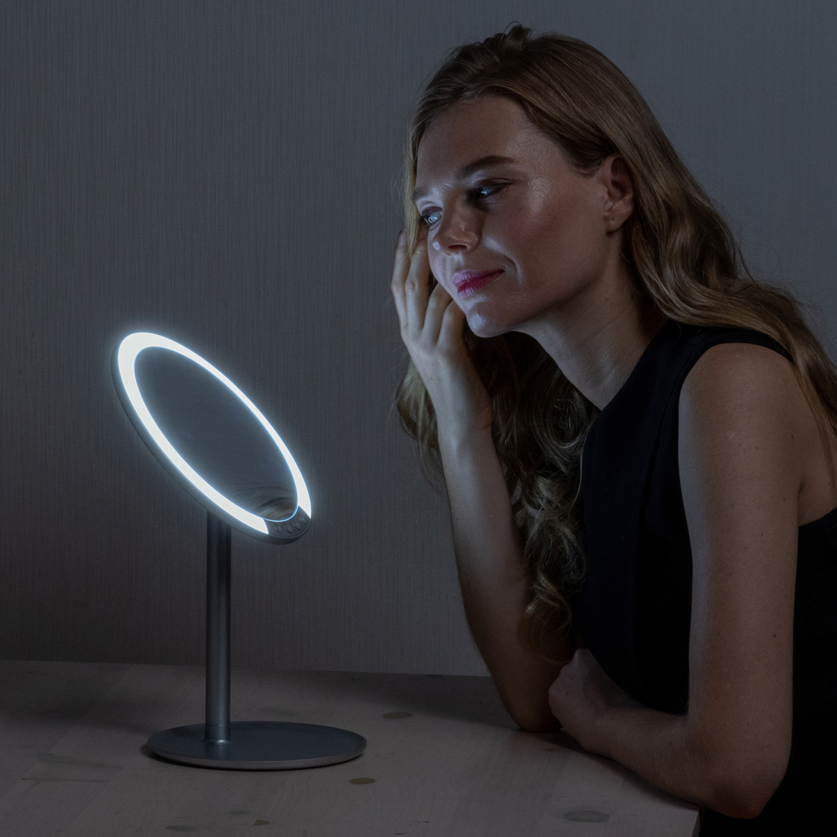 ナピュアLEDスタンドミラー