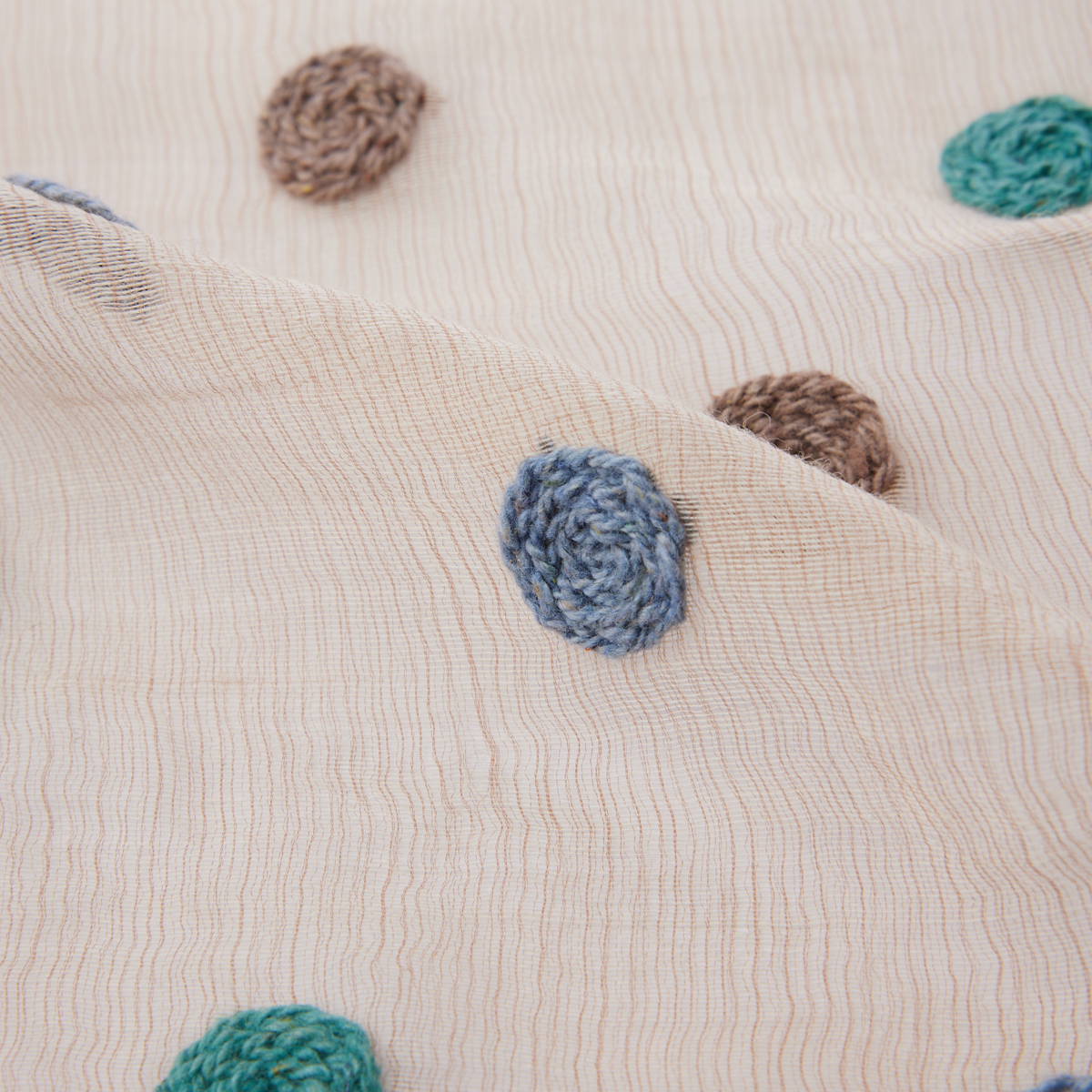 ウール・シルク手刺繍ドットストール