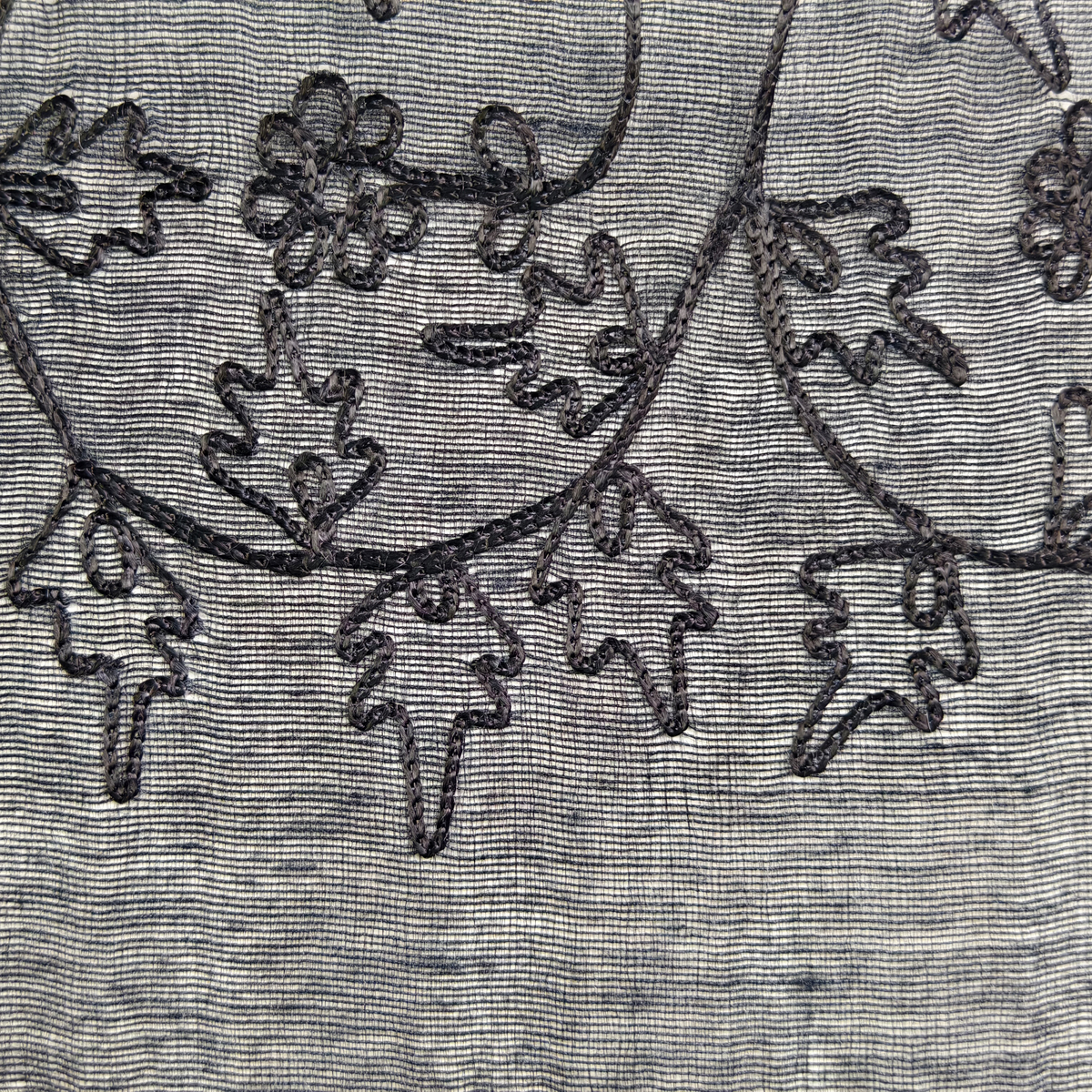 シルク刺繍　グラデーションストール