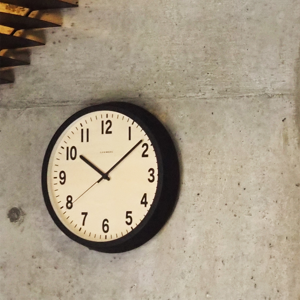 電波掛時計 Chambre PUBLIC CLOCK BLACK