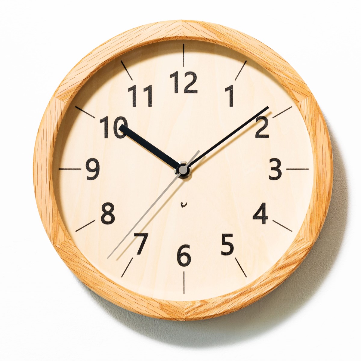 電波掛時計 Chambre ちいさな木の実の掛け時計　かし