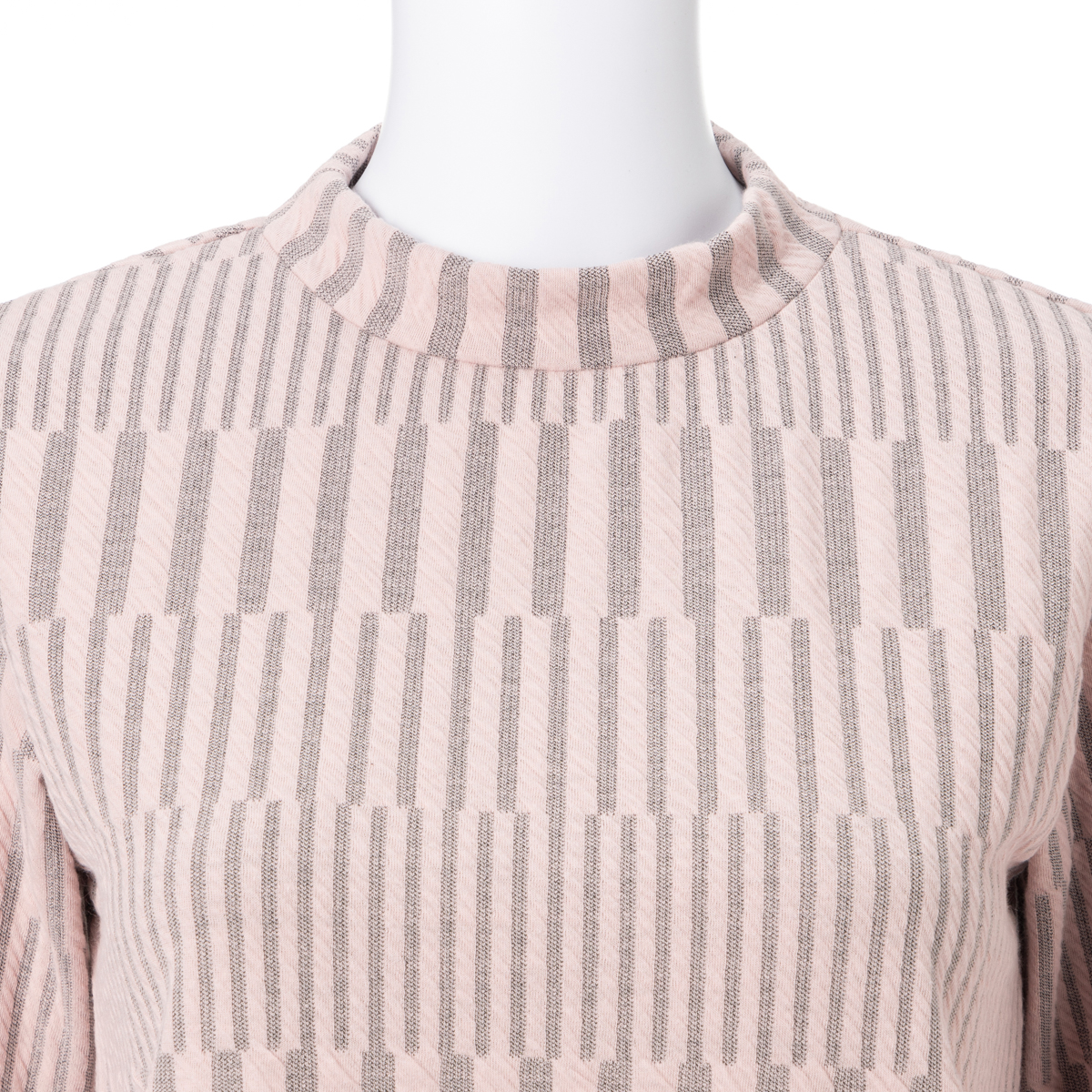 ふくれジャカードプルオーバー