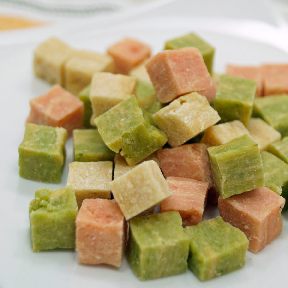 【アウトレット】【ペット】ひとくちダイスササミミックス　３００ｇ 260228