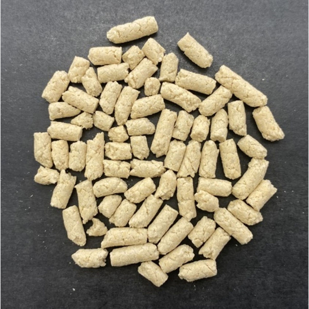 【ペット】ニオイをとるおから砂　５Ｌ