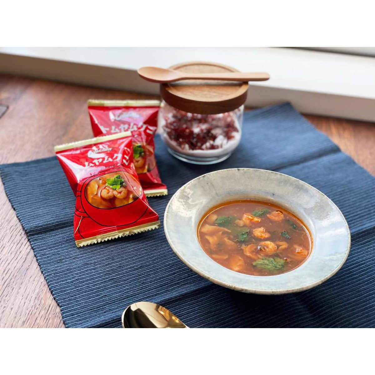 コスモス食品 トムヤムクン 10.8g