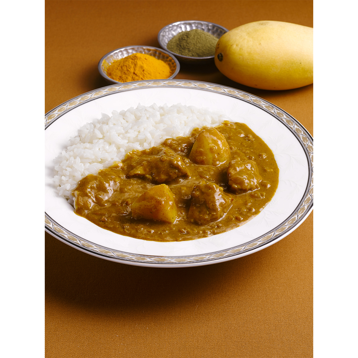 中村屋　インドカリー　濃厚マイルドチキン 261225