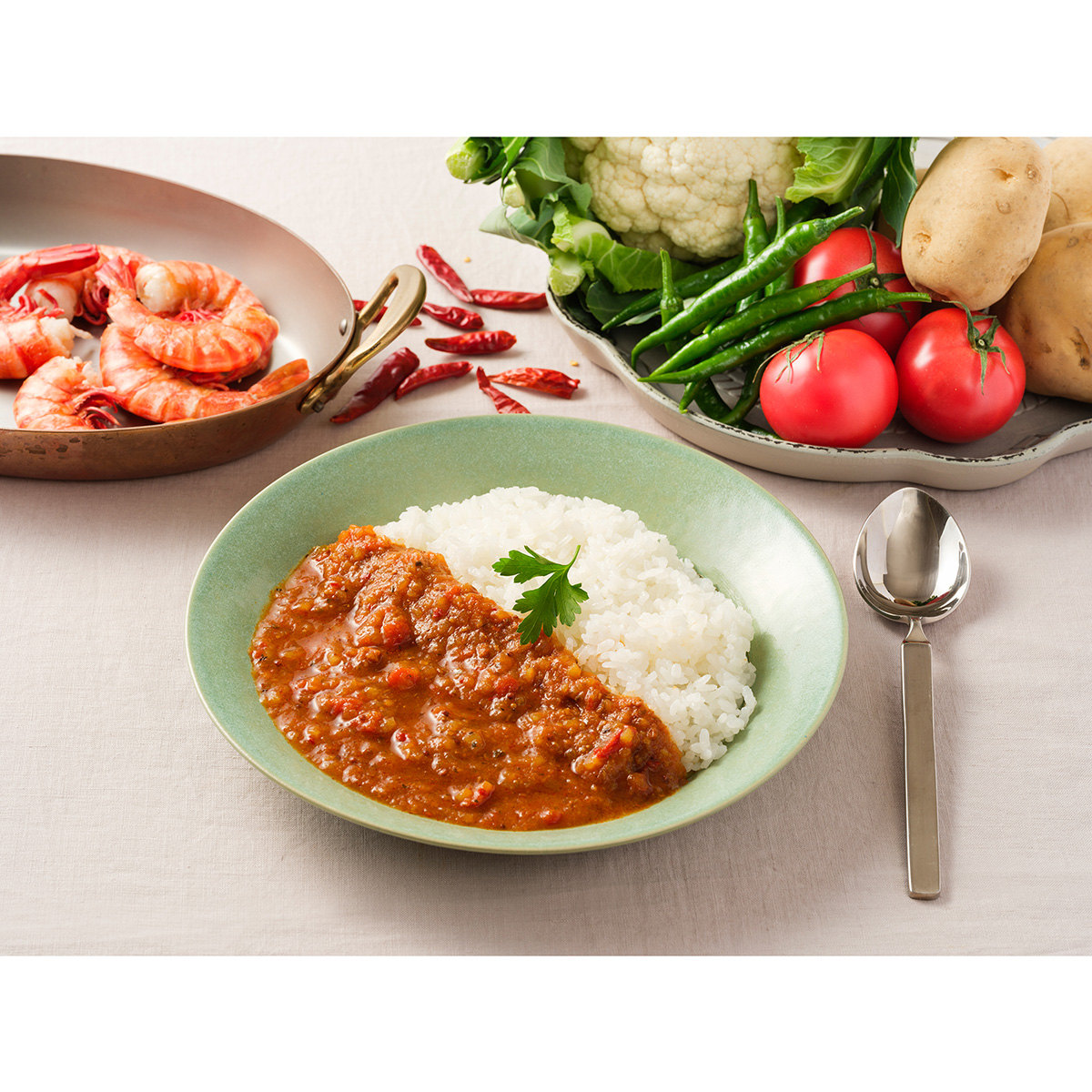エム・シーシー食品　ＳＰＩＫＹ　海老とトマトのレッドチリカレー　１６０ｇ