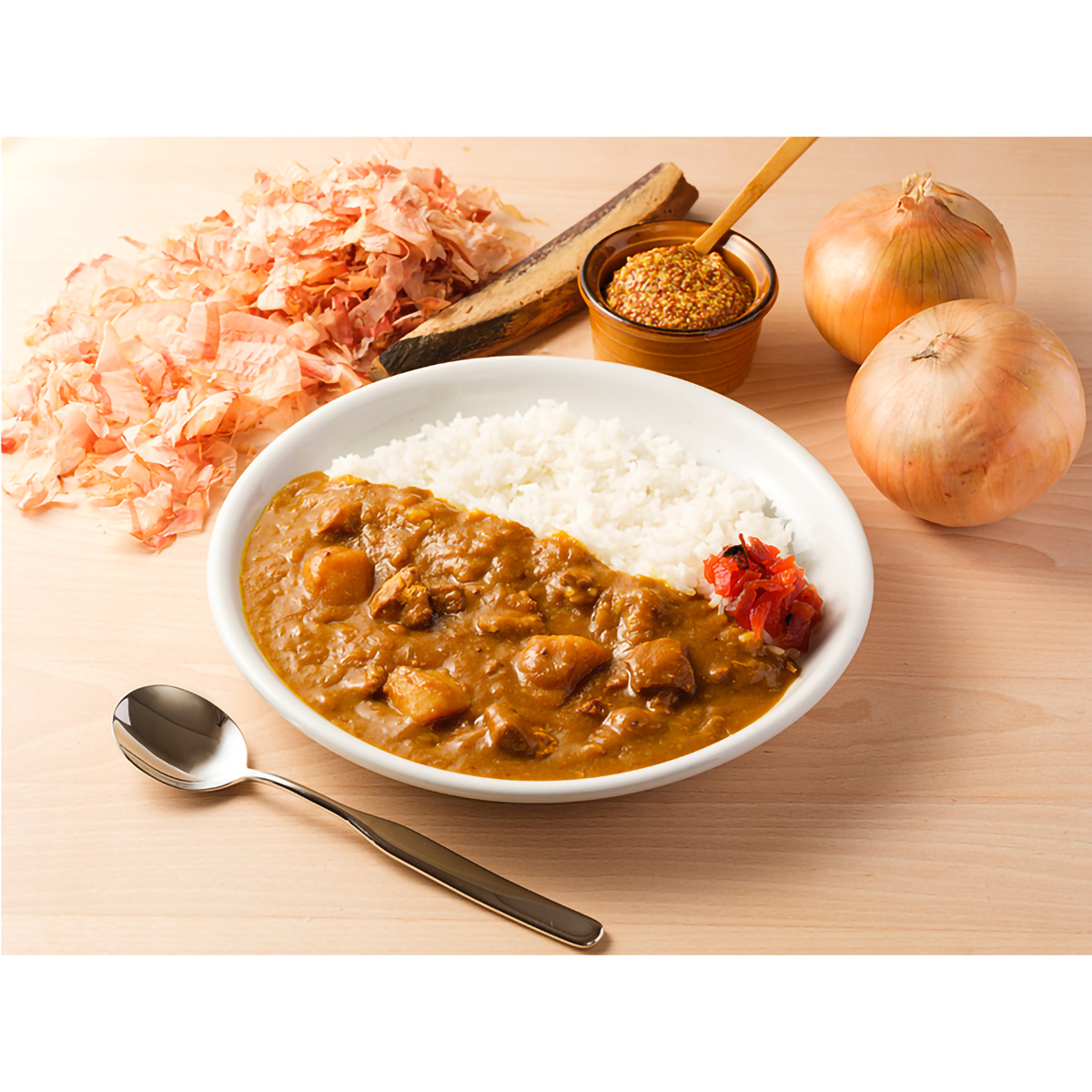 エム・シーシー食品　海上保安庁第五管区　みなと神戸を守る！潜水士カレー　２００ｇ