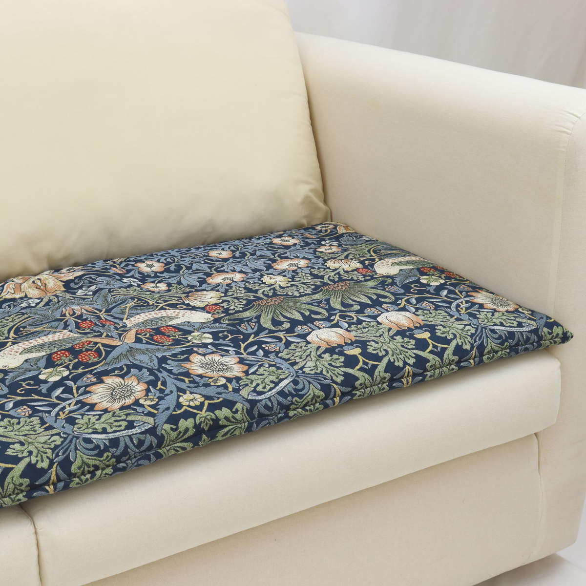 《2.5人掛け用》 モリスデザインスタジオ 【いちご泥棒】 シートクッション   46x120cm