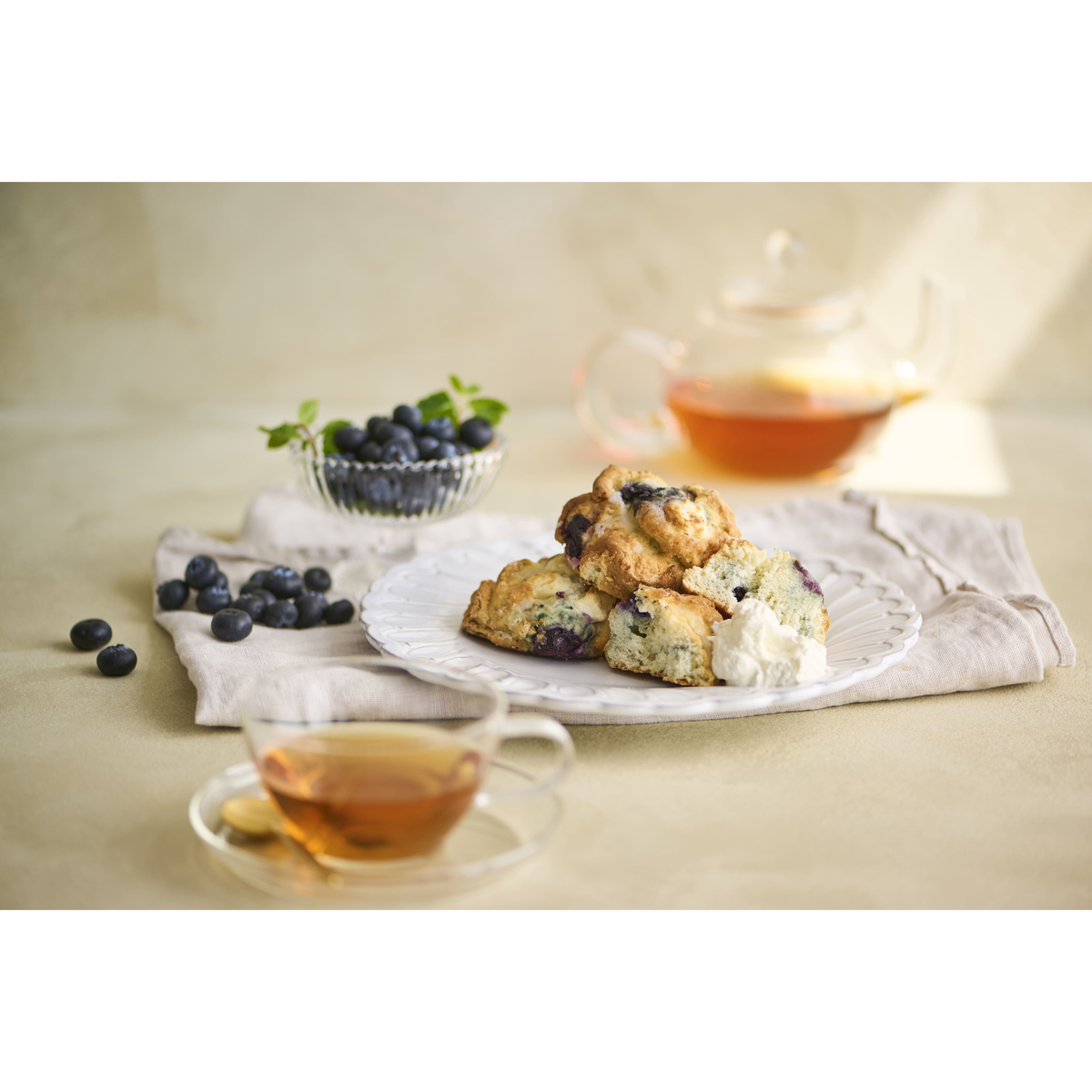 【冷凍】＜MARMITE＞ブルーベリーとクリームチーズの米粉スコーン