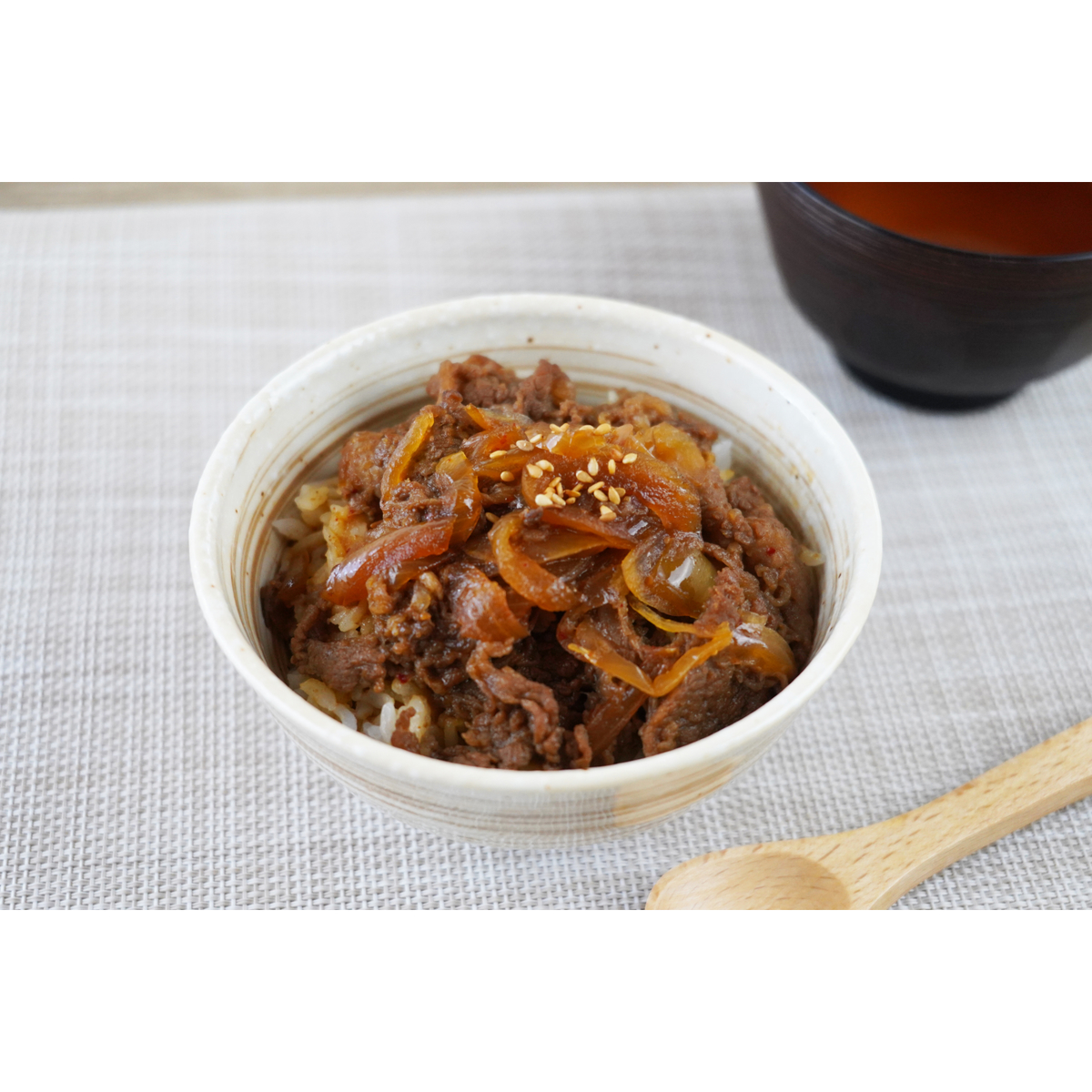 【冷凍】＜デリシャエール＞神戸牛焼き肉丼の具