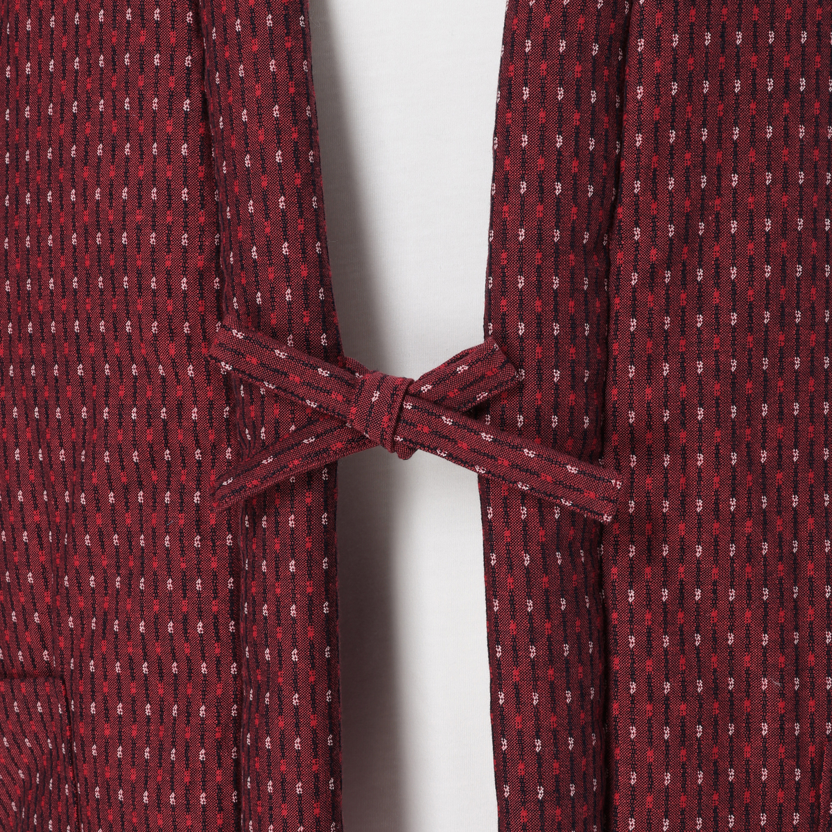 久留米織のふっくらと暖かい綿入れちゃんちゃんこ（エンジ）