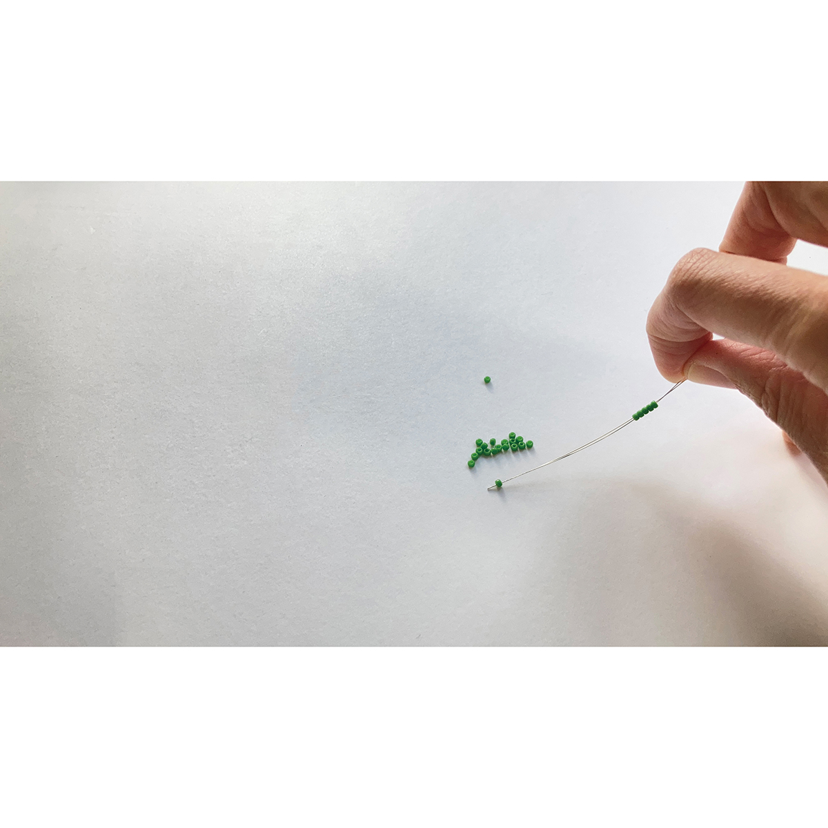 ＫＡＷＡＧＵＣＨＩ　ビーズ通し　６ｃｍ　２本入　９０－０２８