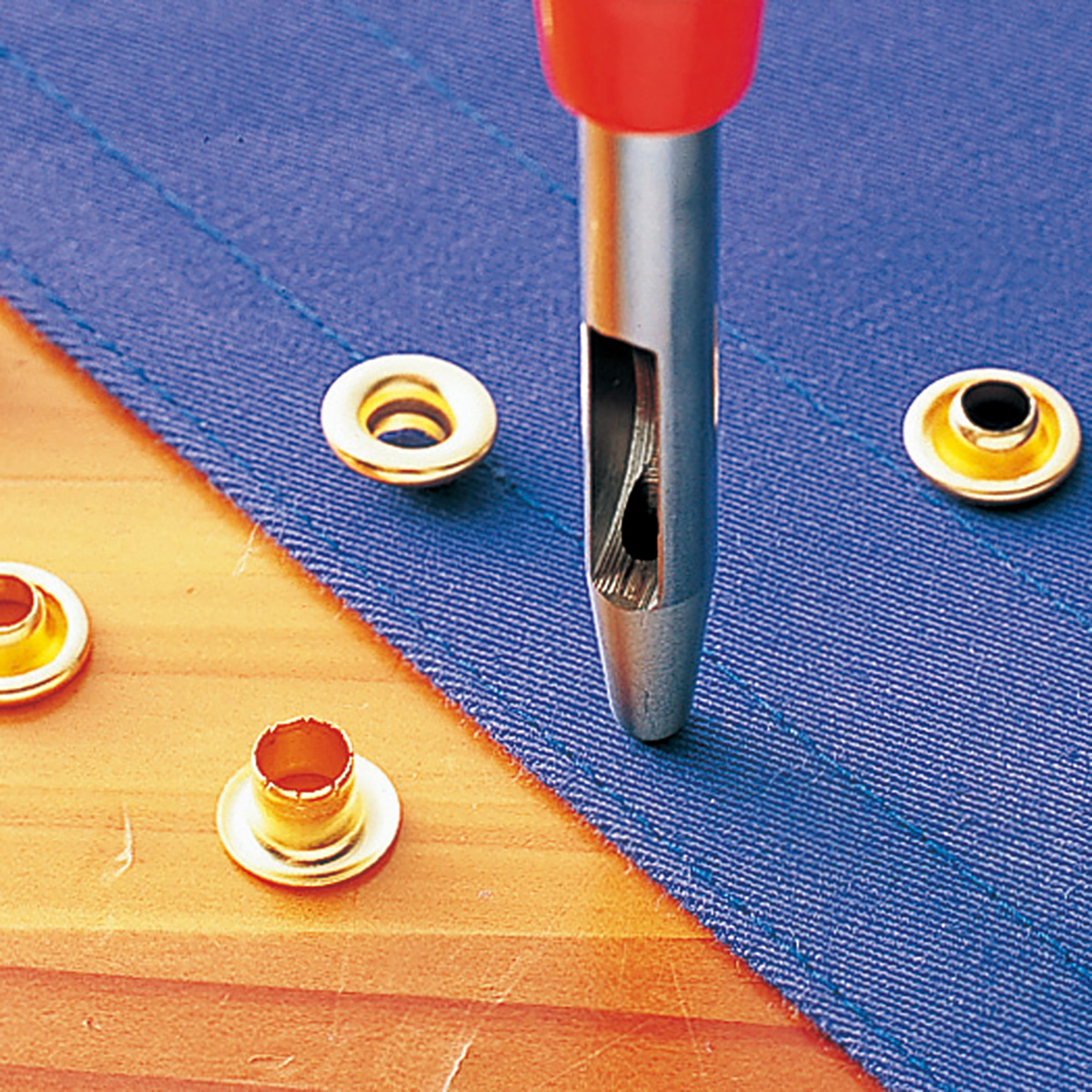 クロバー　Ｎ－パンチ　２１－３１１