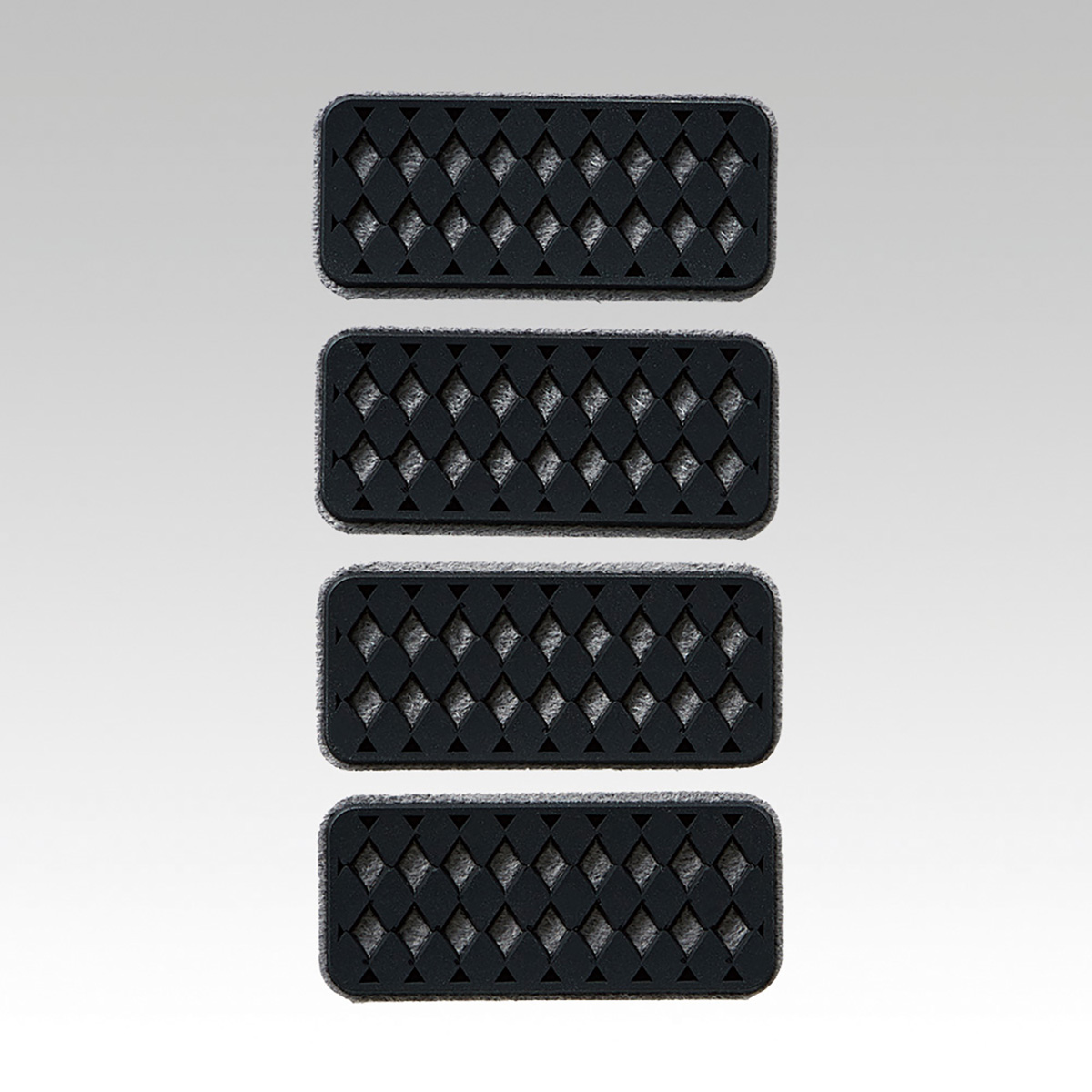 クロバー　シャツずれストッパー　＜黒＞　２６－５３６