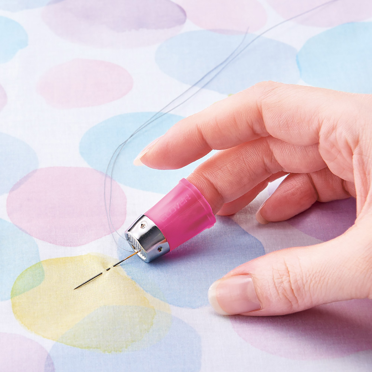 クロバー　ライトフィットシンブル　縁付・Ｓ　５６－８４６